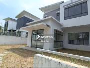 Limited 2 storey 20x70ft freehold house for sale!