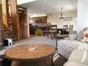 Lincoln 3 Bedroom condo with loft