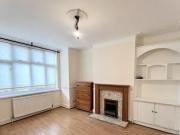 Lincoln Crescent, London, EN1 1JP, United Kingdom | 3...