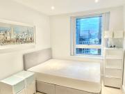 Lincoln Plaza, London E14, 3 bedroom flat to rent...