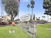 Lincoln Terrace 3 Bedrooms, 2 Bathrooms Plan E