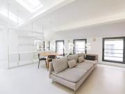 L'INCROYABLE Loft meublé de 90 m² 13005 L'INCROYABLE Loft meublé de 90 m² 13005