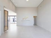 Linda Casa, 3 Suítes, sendo 1 Master com Closet,...