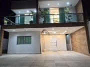 LINDA CASA 4 QUARTOS 6 VAGAS PISCINA E SAUNA, FILADELFIA...