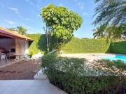 Linda casa 4 suítes, jardim, piscina, 6 vagas, Enseada