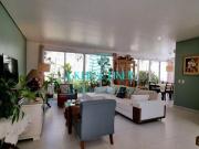Linda casa a 150mts da praia em condomínio com 5 suítes...