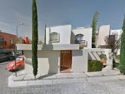 LINDA CASA A LA VENTA EN LA JOYA, QUERETARO