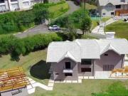 Linda Casa a Venda em Condomínio fechado em Campos do...