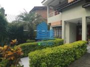 Linda Casa à Venda Excelente Oportunidade 04 suítes City...