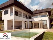 Linda casa a venda no Condomínio Santa Maria do Laranjal