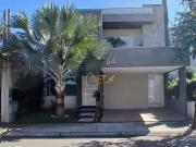 Linda casa á venda no Condomínio Tecoaraa