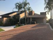 Linda casa a Venda PORTEIRA FECHADA no Condomínio Terras...