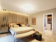 Linda Casa Alphaville 2 com 5 suÃtes Triplex 573mÂ² Fino...