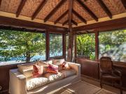 Linda Casa alto padrão p/venda c/310m2 e 05 dorm. Toque...