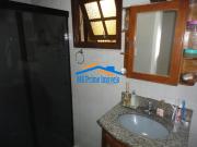 Linda casa assobradada Jd. Das Flores 02 dormitórios e...