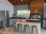 LINDA CASA COM 3 QUARTOS NO CONDOMÍNIO ALPES DA...