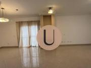 Linda casa com 4 amplas suítes!