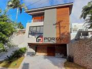 Linda casa com 4 suítes no condomínio São Paulo II