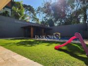 Linda casa com Jardim e piscina!