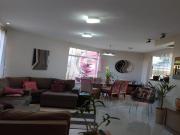 LINDA CASA COM PISCINA E SUÍTE MASTER COM HIDROMASSAGEM...