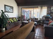 LINDA CASA CON GRAN JARDÍN