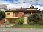 Linda casa Condomínio Santa Adélia Vagem Grande...