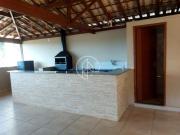 Linda casa de 3 quartos com terraço no bairro São Geraldo