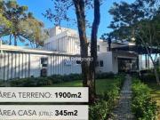 Linda casa de alto padrao em condominio fechado em...