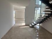 Linda casa de autor en venta a estrenar en exclusivo...