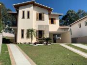 Linda casa de Condominio a Venda em Cotia