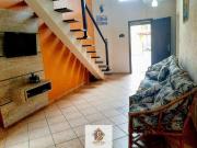 Linda casa de condomínio em frente a praia da mococa em...