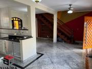 Linda casa de vila reformada com 131 m² na Bela Vista...