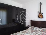 Linda casa duplex com armários planejados e ótimo...