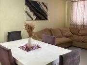 Linda casa dúplex en Lomas Lindas