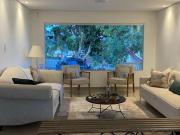 Linda casa com 1090m² e 3 suítes em Arniqueiras atrás do...
