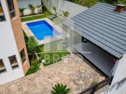 Linda Casa em Atibaia no Condomínio Clube da Montanha...