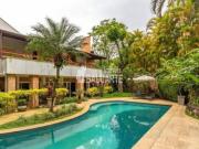 linda casa em condominio!