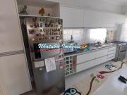 Linda casa em condomínio fechado