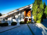 Linda casa em condomínio fechado as margens da represa Linda casa em condomínio fechado as margens da represa