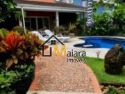 LINDA CASA EM CONDOMÍNIO FECHADO NO LÁZARO 70 METROS ATÉ...