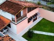 LINDA CASA EM LOCAL PRIVILEGIADO! AMPLO TERRENO 350M² 5...