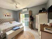 Linda casa em Maresias Condomínio fechado, e uma mata...