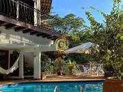 Linda casa em Ubatuba com 4 suítes na praia Domingas Dias