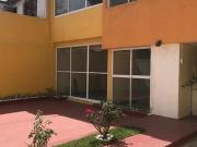 Linda casa en Bosques de Echegaray