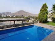 Linda casa en Condominio de Embajada Britanica, Piscina...
