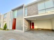 Linda casa en condominio de solo 4 casas 4 dormitorios,...