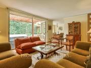 Linda casa en condominio en La Reina. Excelente precio y...