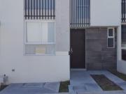 Linda casa en coto privado Molino del Rey al oriente