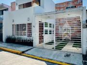 Linda casa en fracc privado en Coatepec con hermoso y...