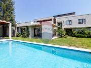 Linda Casa en Lo Barnechea: Espacios y Comodidad